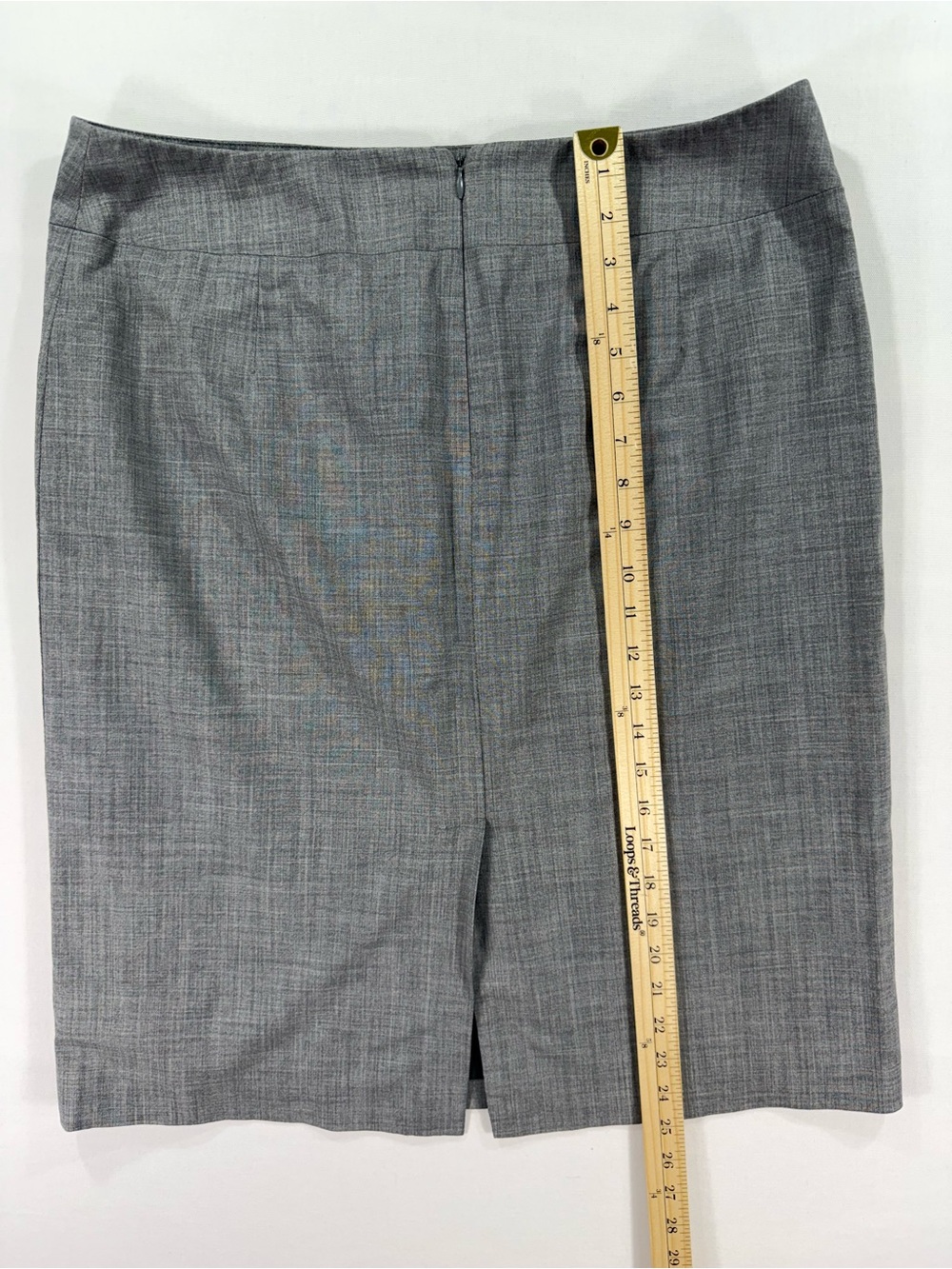 Banana Republic Essential Pencil Skirt Plaid Gray Size 14 - Picture 4 of 7